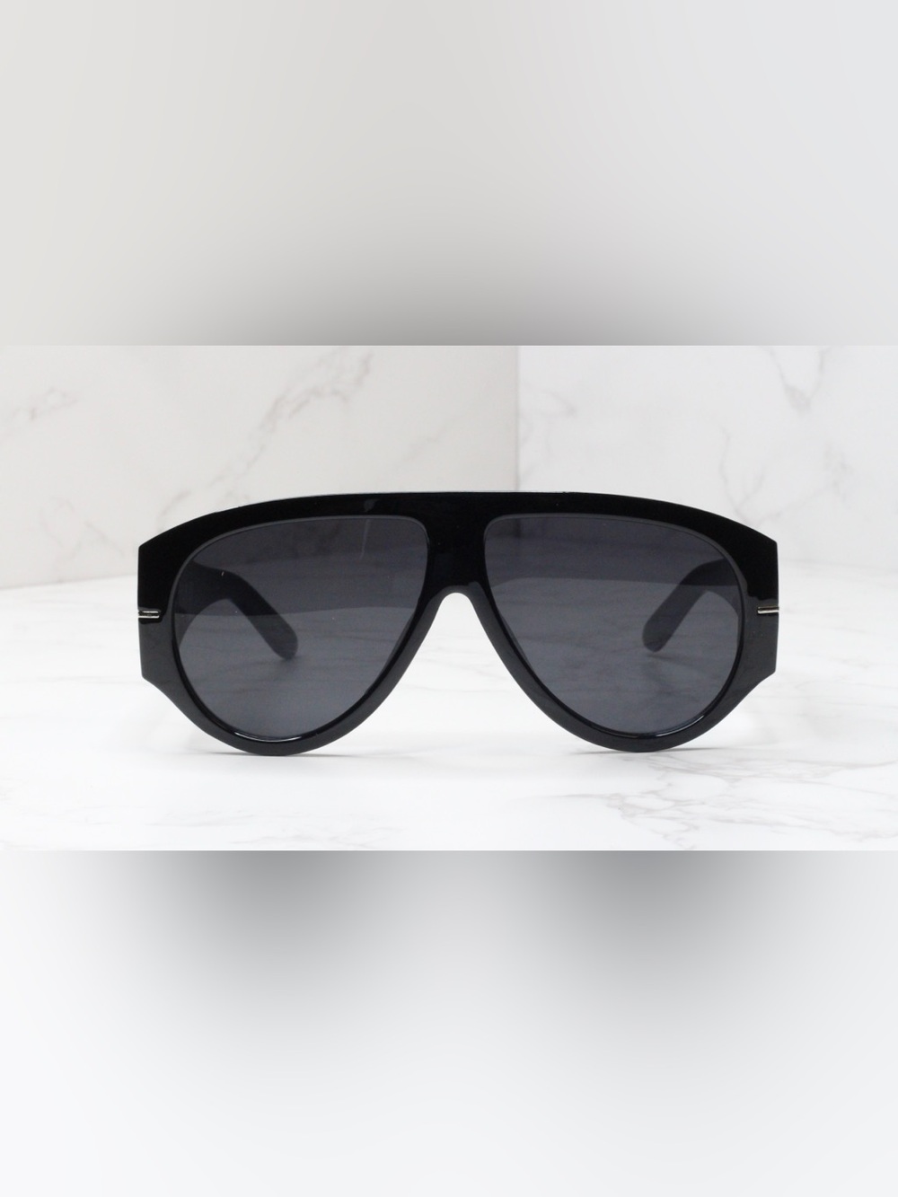 Classic Thick Aviator Sunglasses - Sleek Shades